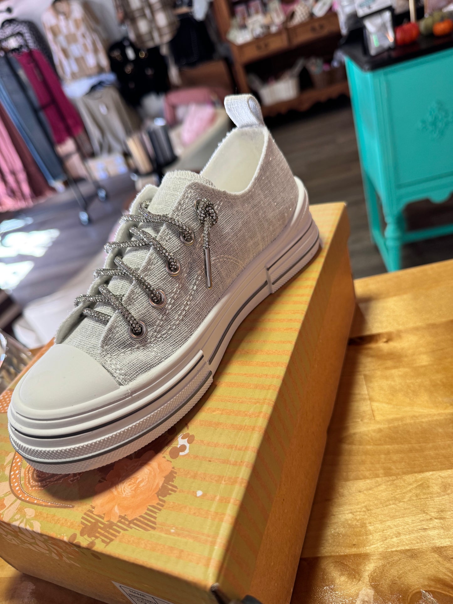 Aman Sparkle - White