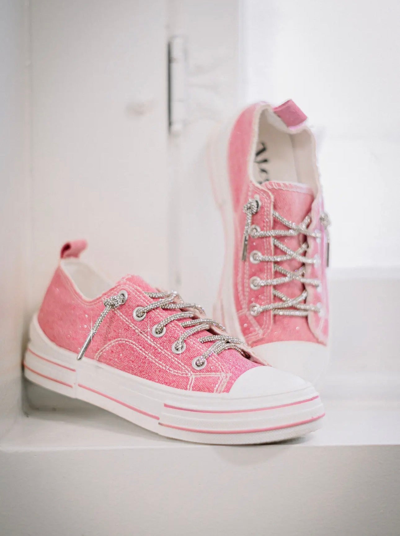Aman Pink Sparkle Tennis Shoe
