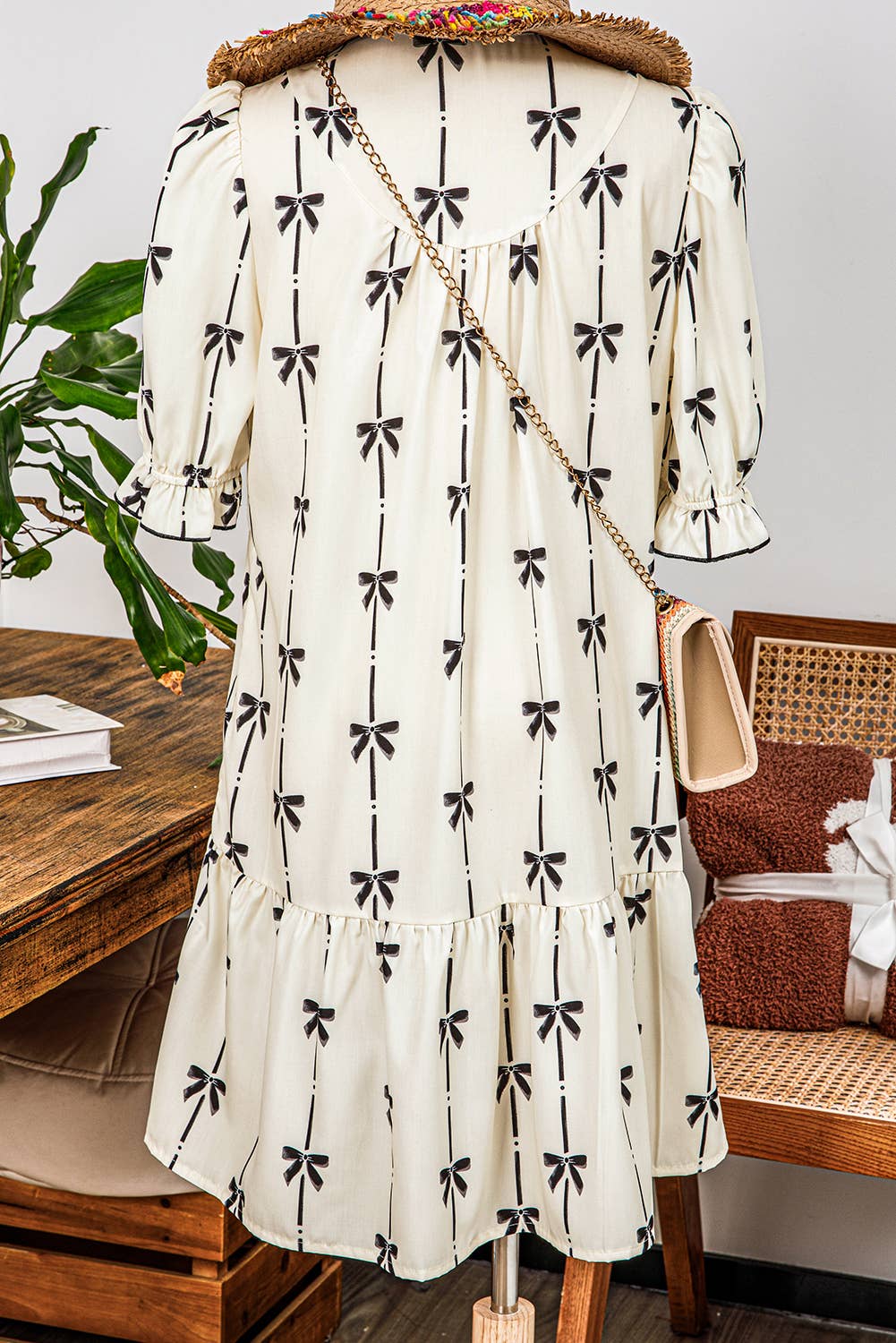 Fashion-W Cute Bowknot Bubble Sleeve V Neck Mini Dress: As shown / Missy / S