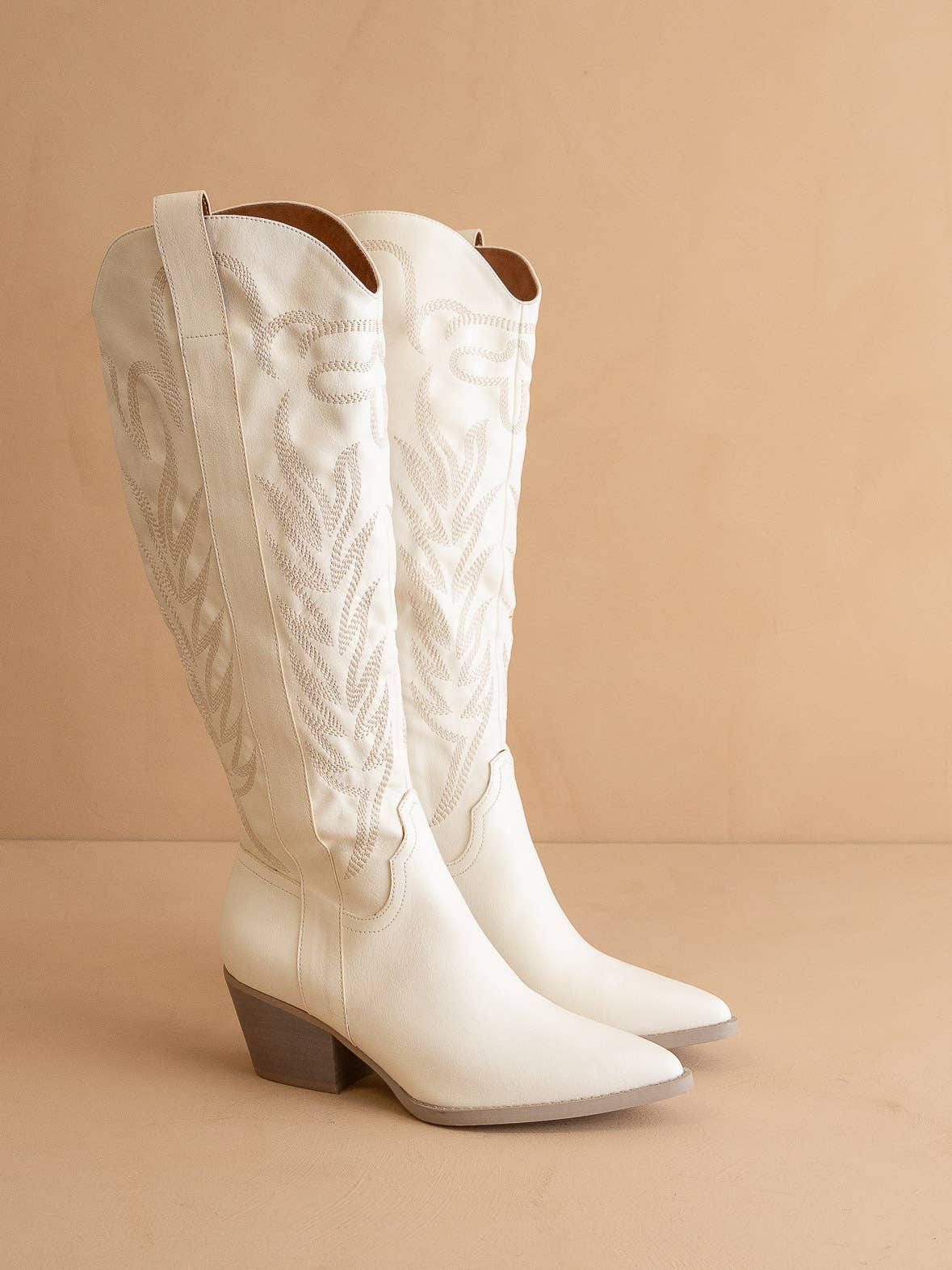 The Samara White/ 8