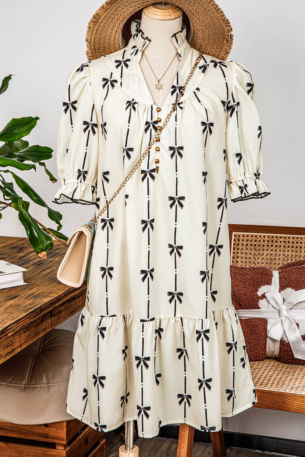 Fashion-W Cute Bowknot Bubble Sleeve V Neck Mini Dress: As shown / Missy / S