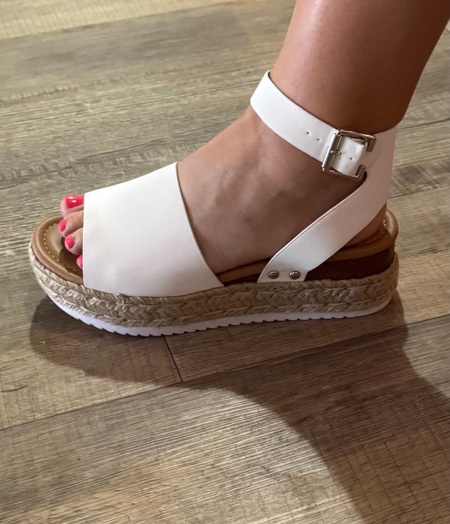 White Wedges
