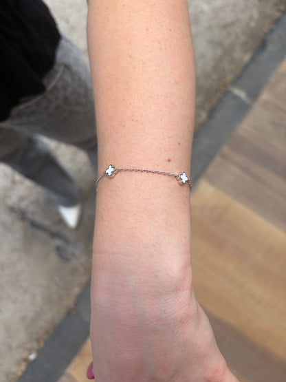 Small flower bracelet