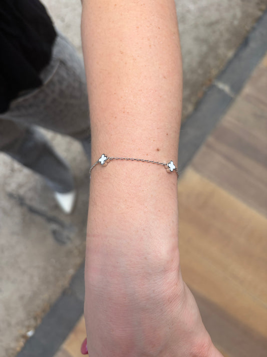 Small flower bracelet