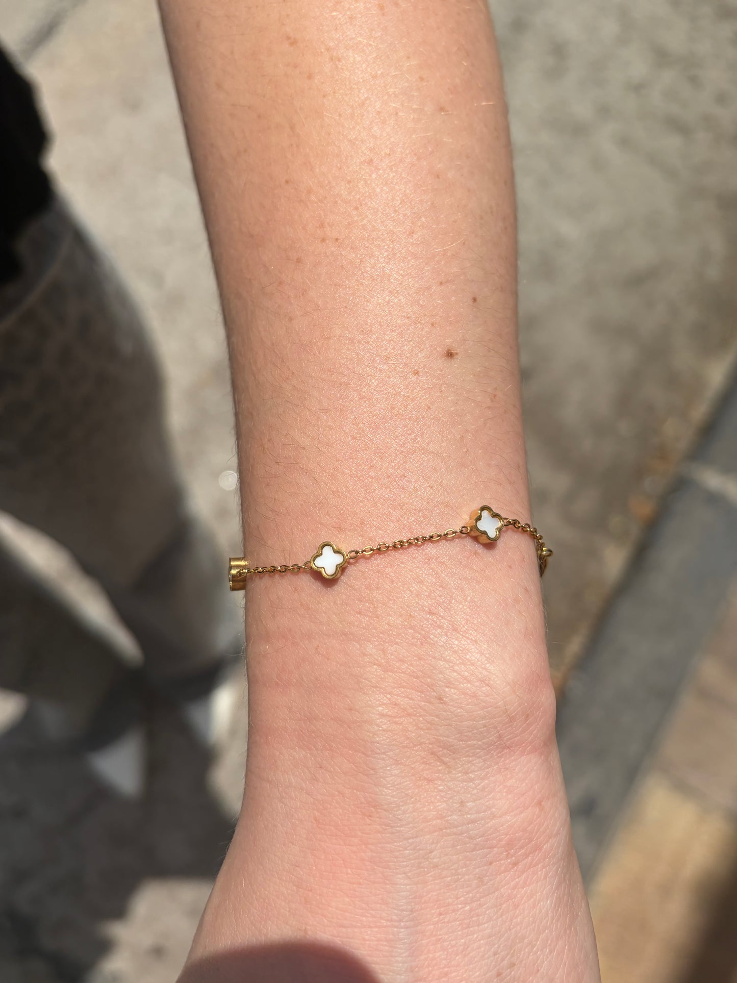 Small flower bracelet