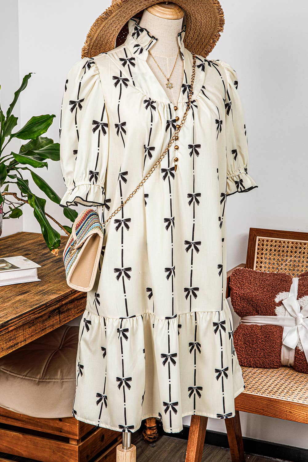 Fashion-W Cute Bowknot Bubble Sleeve V Neck Mini Dress: As shown / Missy / S