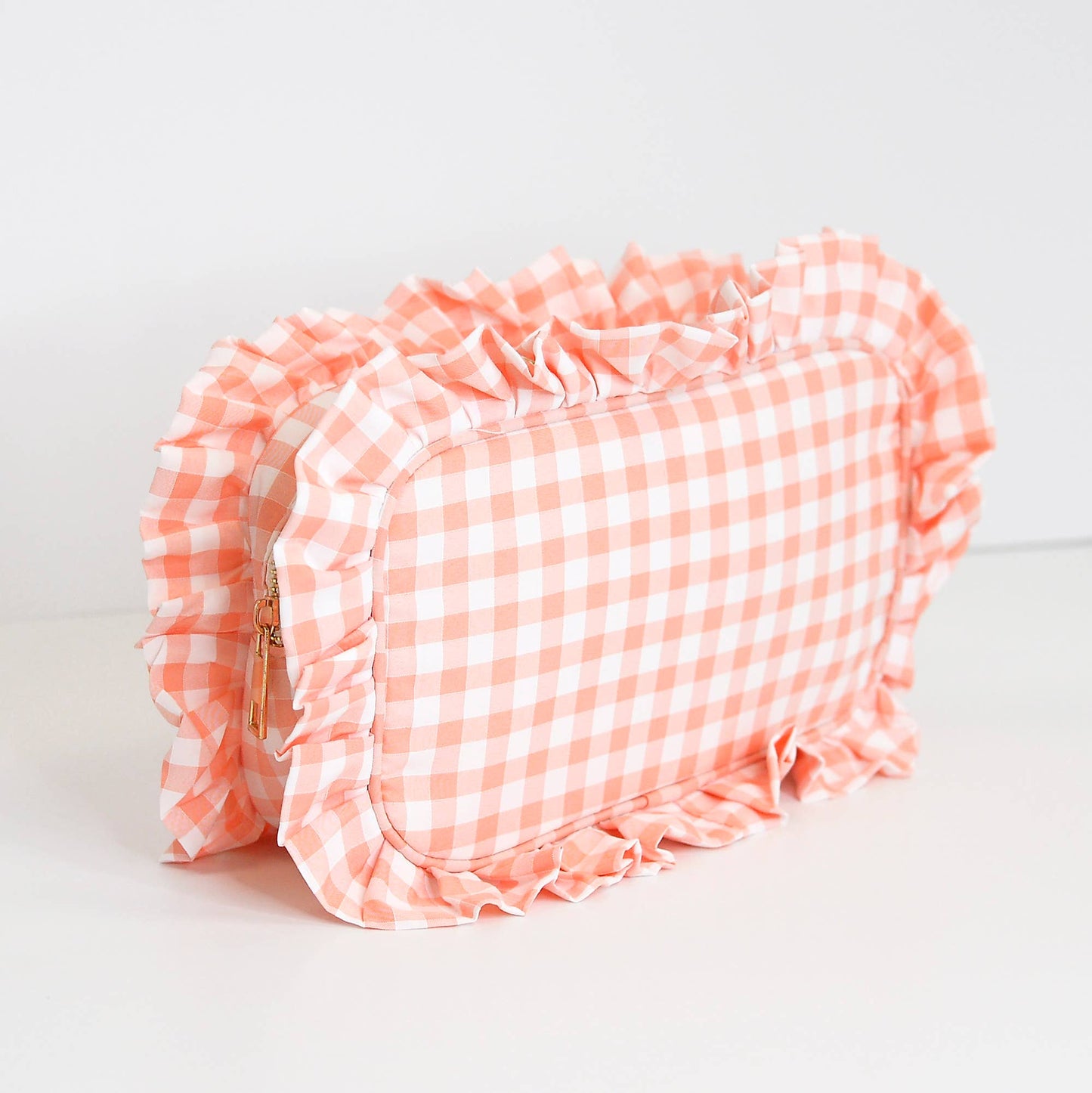 Ruffle Zipper Cosmetic Bag: Red