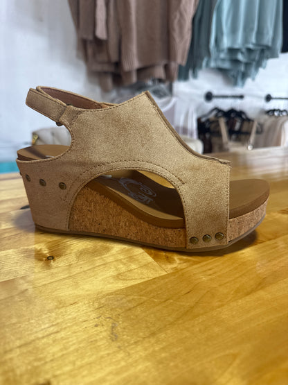 Isabella Wedge